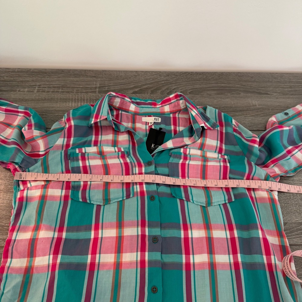 Kut from the Kloth Caillen Flannel Relaxed Button Down Top Pink Aqua Plaid XL - Picture 11 of 14